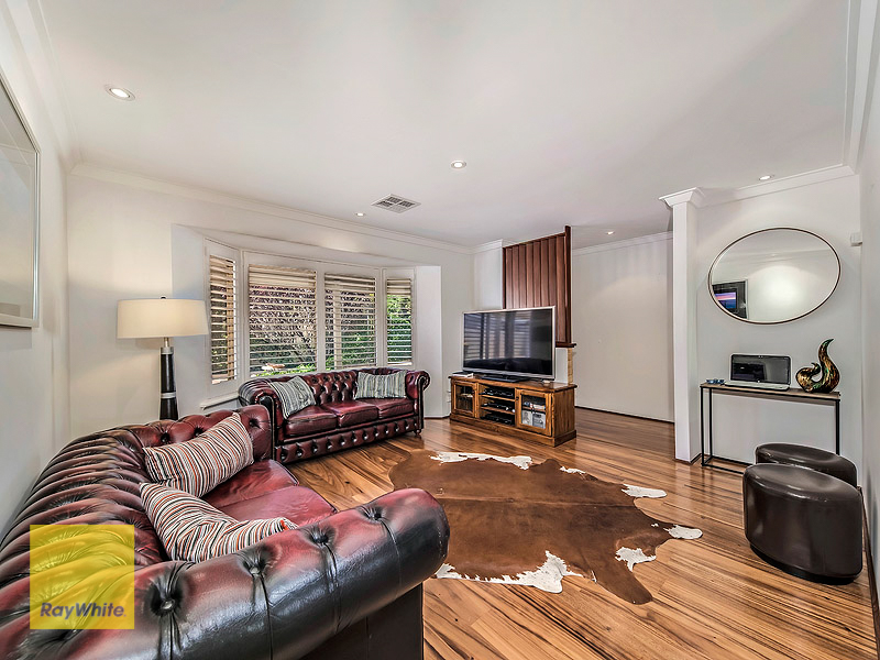 2/144 Rutland Avenue, Carlisle, WA 6101 Property Details