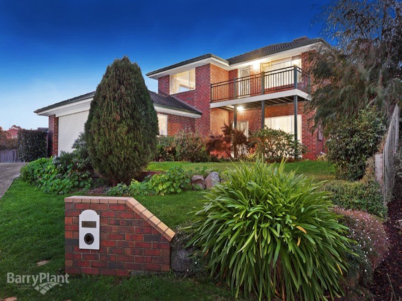 32 Grantham Crescent, Berwick, Vic 3806 Property Details