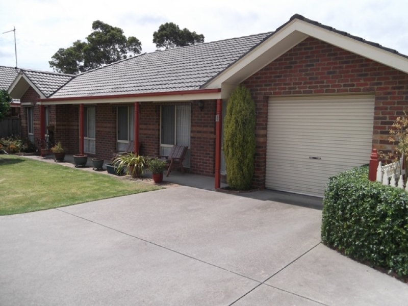 2/15 Pearson Street, Bairnsdale, Vic 3875 Property Details