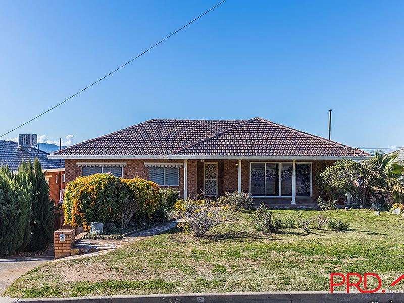 17 Grant Street, Tamworth, NSW 2340 Property Details