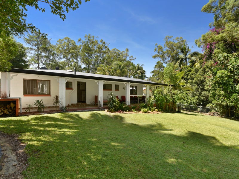 8 Burgess Street, Glass House Mountains, QLD 4518