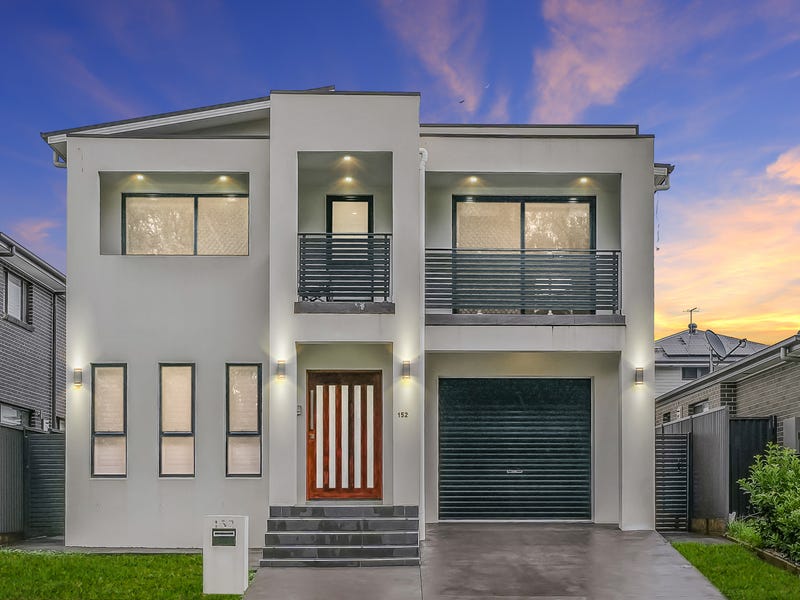 152 Willowdale Drive, Denham Court, NSW 2565