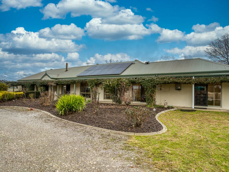 1215 Table Top Road, Table Top, NSW 2640