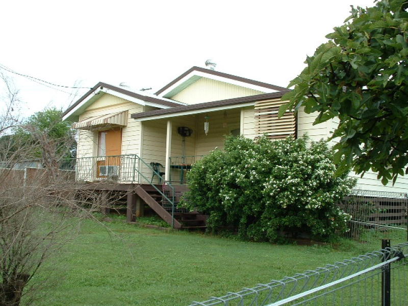 8 Golden Spur Street, Eidsvold, QLD 4627