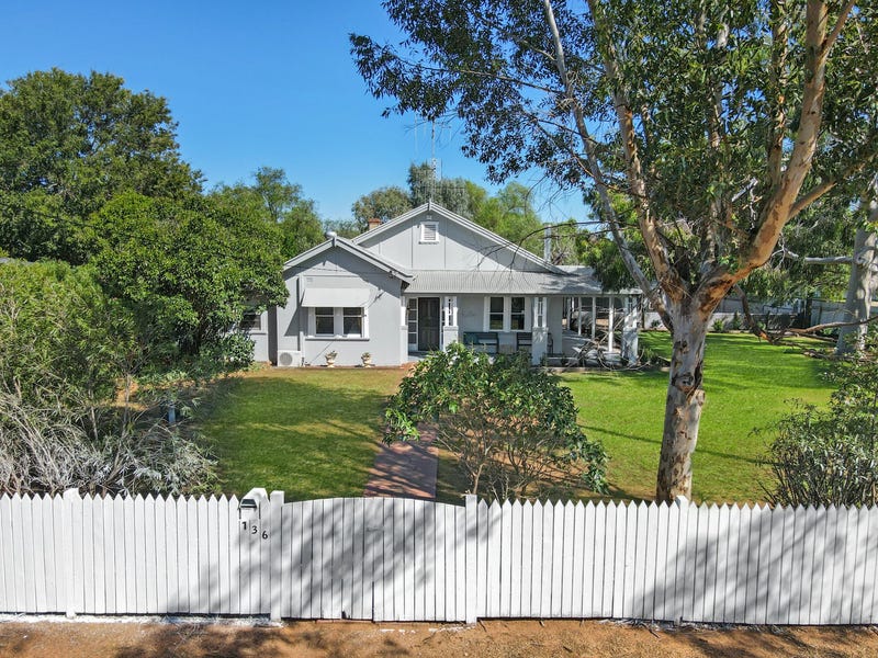 136 Third Avenue South, Narromine, NSW 2821 House for Sale