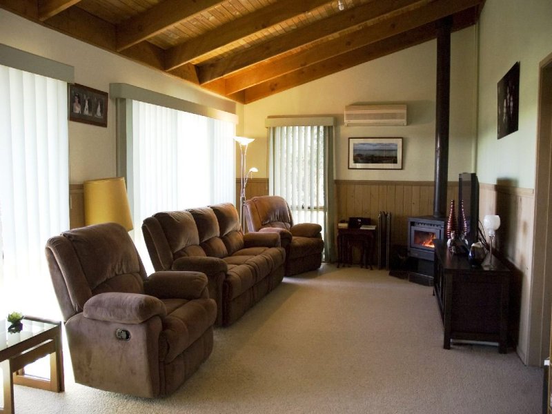 21 Epsom Road, Chiltern, Vic 3683 Property Details