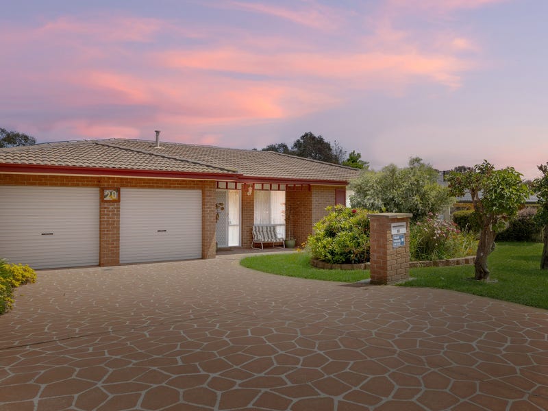 20 Allumba Street Queanbeyan, Queanbeyan, NSW 2620 Property Details