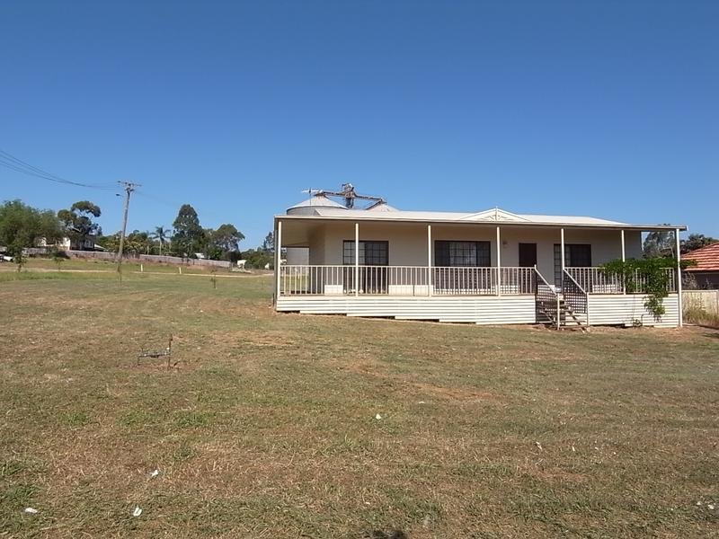 136138 MacQueen Street, Aberdeen, NSW 2336 Property Details