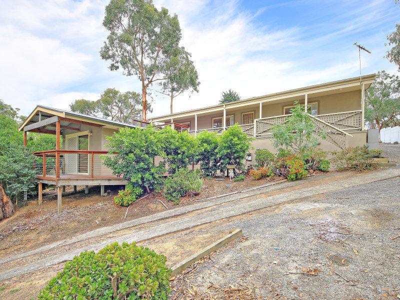 141 Belgravehallam Road, Belgrave South, VIC 3160