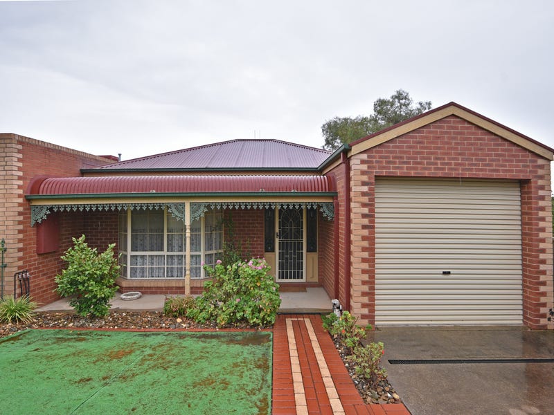 8A Hamlet Street, Quarry Hill, VIC 3550