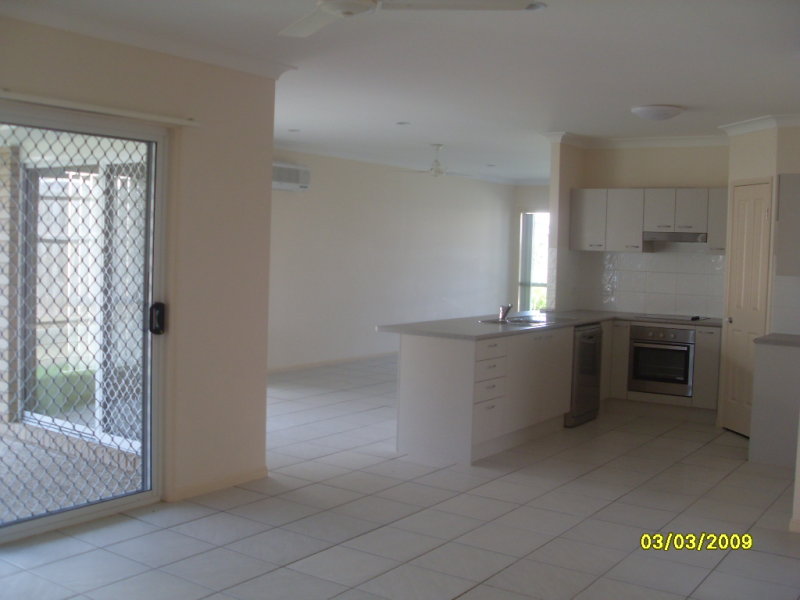 6 Varuna Court, Rothwell, QLD 4022