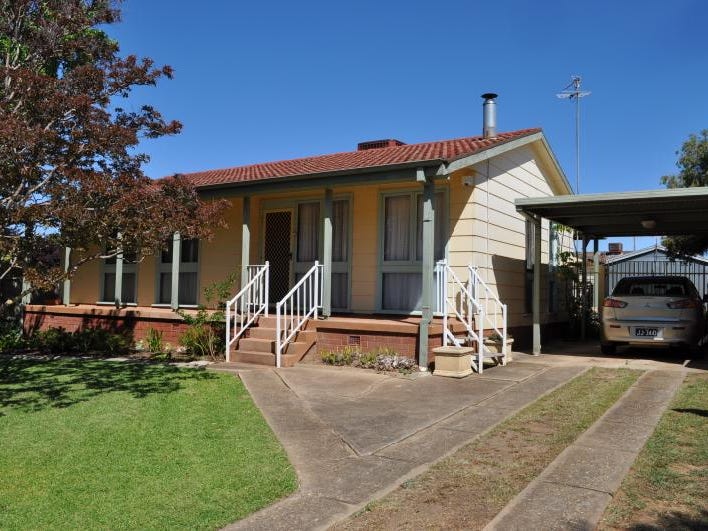 18 Mumford Street, Ashmont, NSW 2650