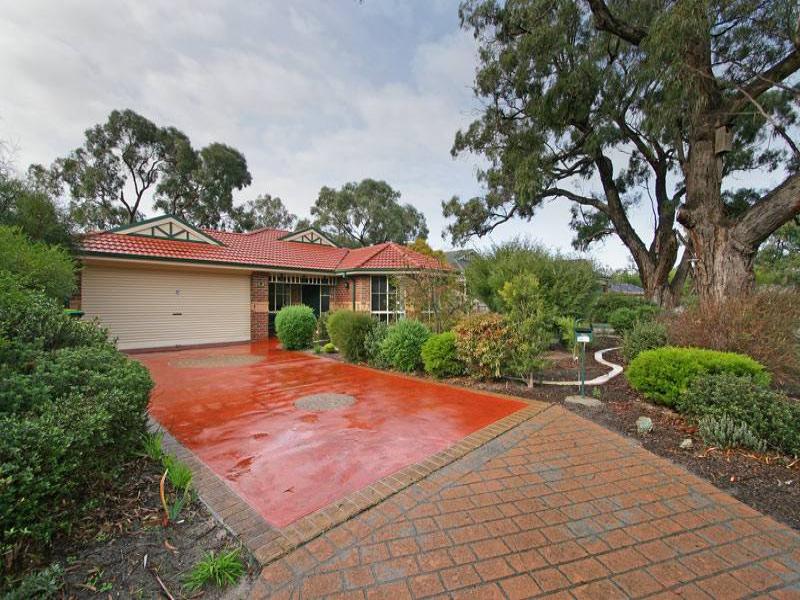 35 Manorwoods Drive, Frankston, Vic 3199 Property Details