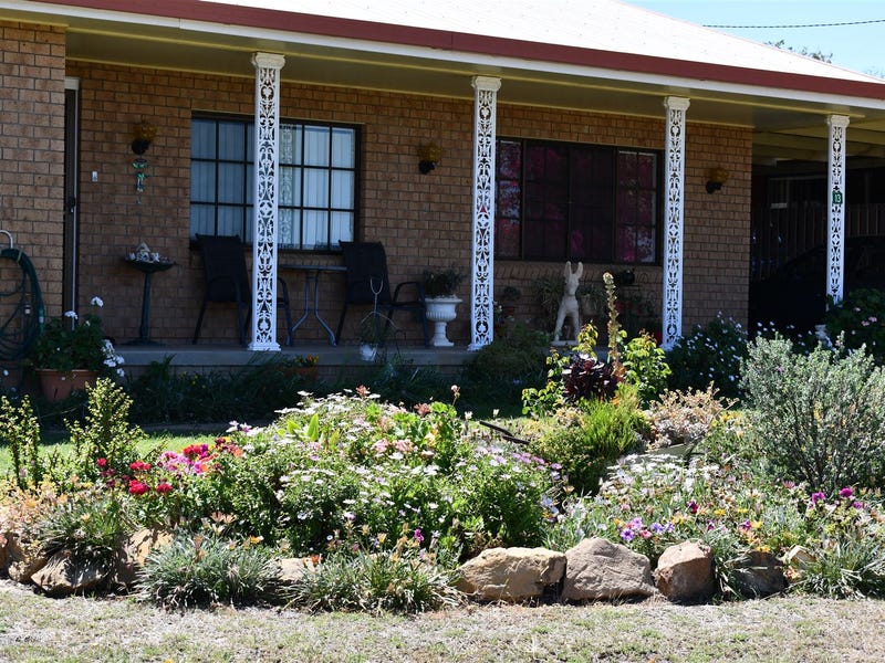 13 North Street, Wandoan, QLD 4419