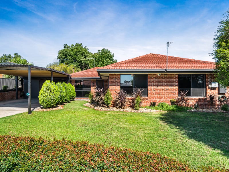 97 Mayfair Drive, West Wodonga, VIC 3690