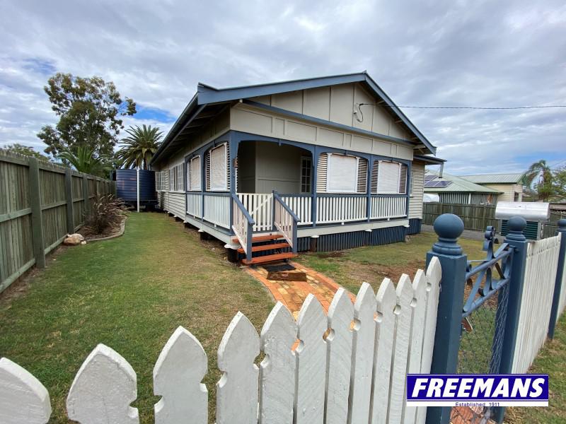 8 Gooyong Street Kingaroy Qld 4610 Realestate Com Au