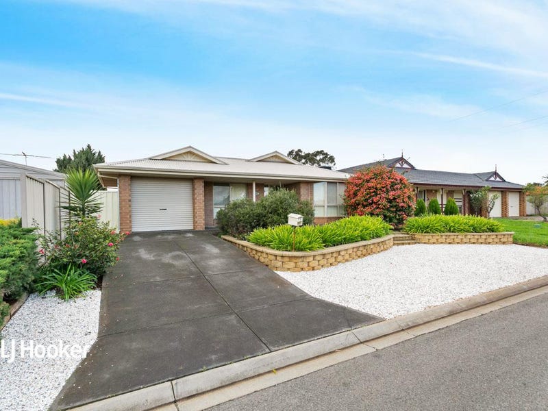 17 Stringbark Avenue, Craigmore, SA 5114 Property Details