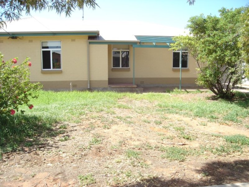 10 Loring Street, Whyalla Stuart, SA 5608