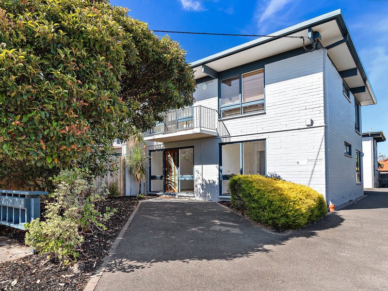 Real Estate & Property for Sale in Mount Eliza, VIC 3930 (+1 location)