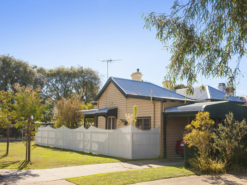 23 Carey Street, Busselton, WA 6280 Property Details