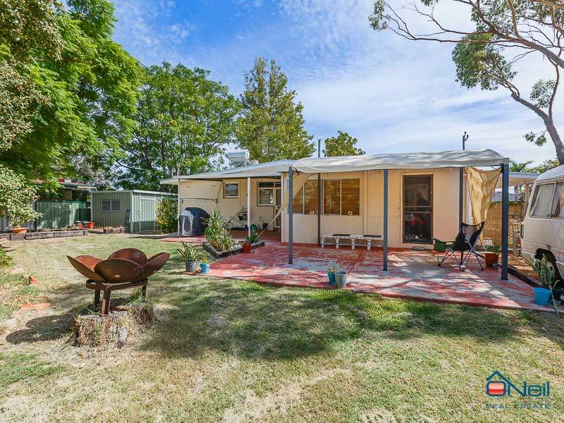 16 Banyard Avenue, Kelmscott, WA 6111 Property Details