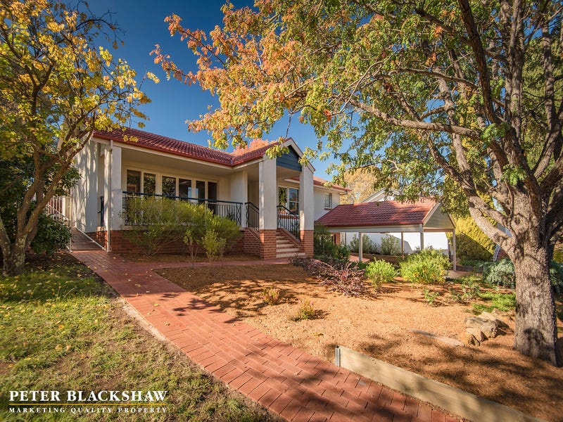 12 Tudor Place, Hughes, ACT 2605