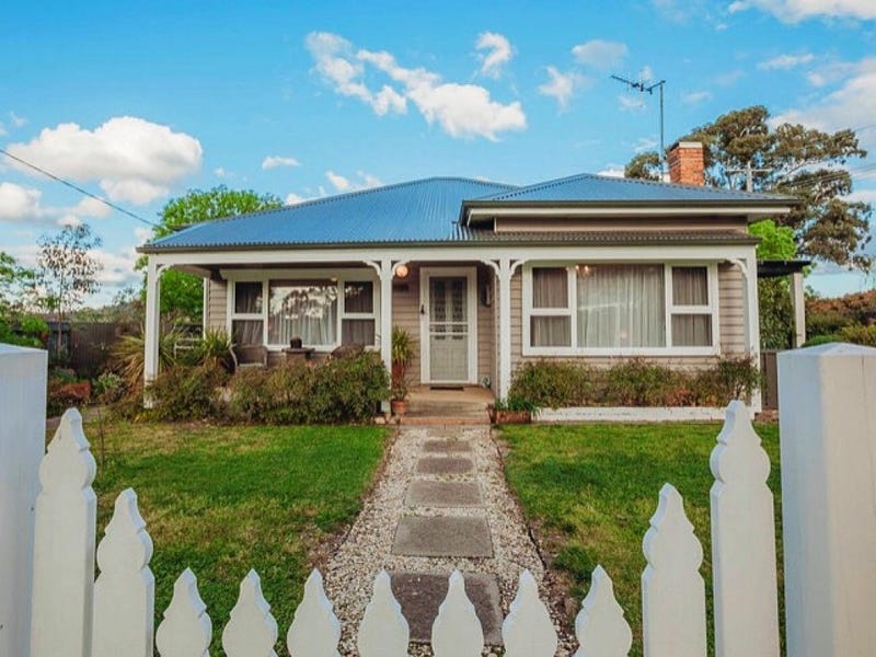 67 Weir Street Euroa Vic 3666 Realestate Com Au
