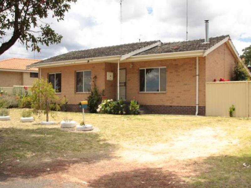 40 Hesse Street, Waroona, WA 6215
