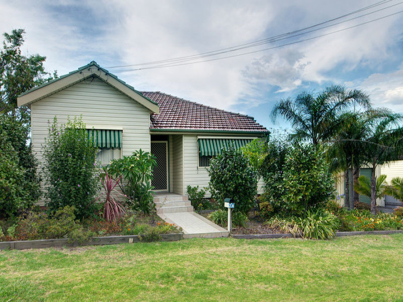 90 Wilga Street, Corrimal, NSW 2518 Property Details