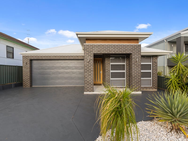 73 Franklin Ave, Woonona, NSW 2517 House for Sale