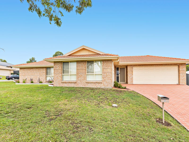 2 Harcourt Parade, Macquarie Hills, NSW 2285