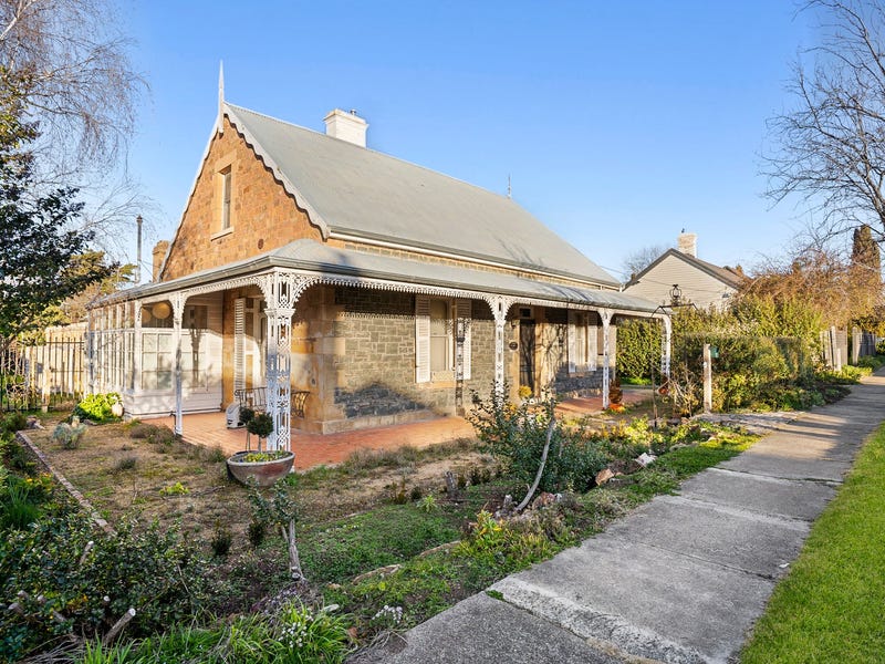 11 Street, Goulburn, NSW 2580 House for Sale