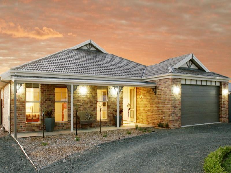 11 Chloe Court, Wurruk, VIC 3850