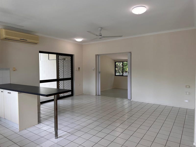 2/20 Nesbit Street, Whitfield, QLD 4870