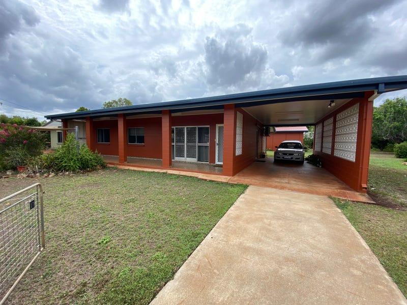 Property 135074582, Walkamin, Qld 4872 Property Details