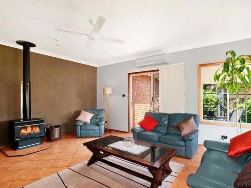 27 Woodside Drive, Eleebana, NSW 2282 Property Details