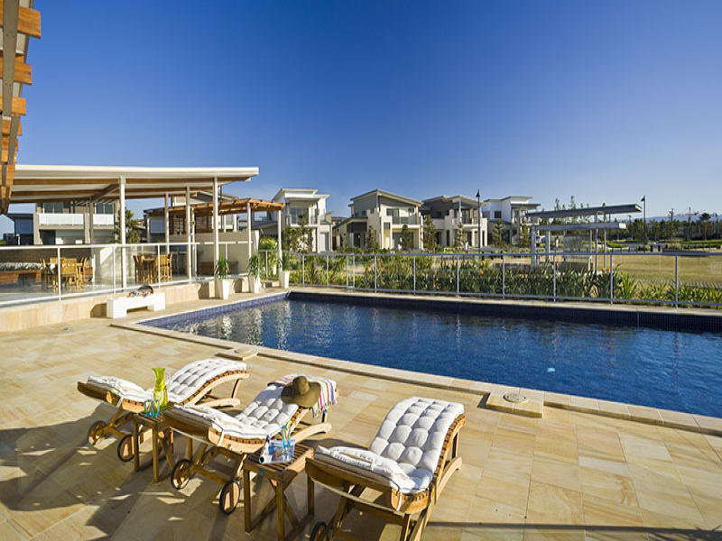 35 Cova Boulevard, Hope Island, QLD 4212