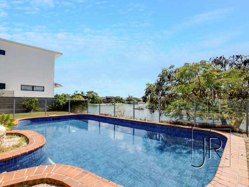 4 Cypress Drive, Broadbeach Waters, QLD 4218