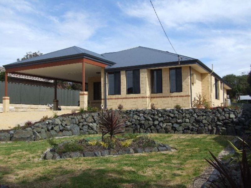 15 Castle Pl, Donnybrook, WA 6239 Property Details