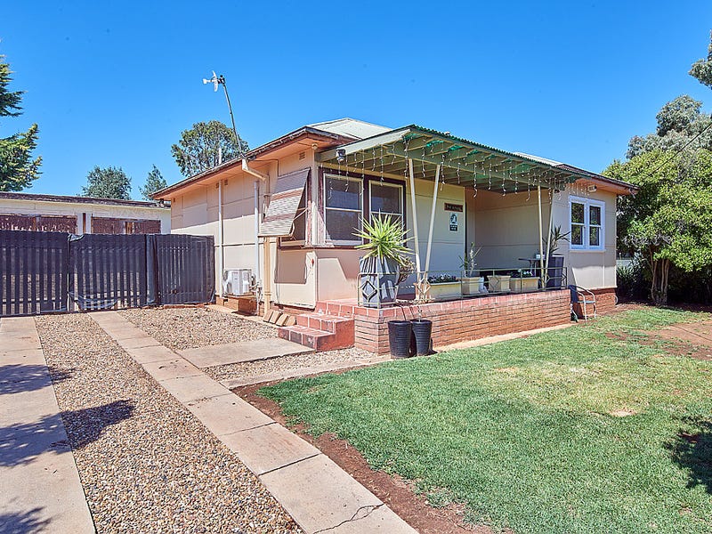 54 Urana Street, Turvey Park, NSW 2650