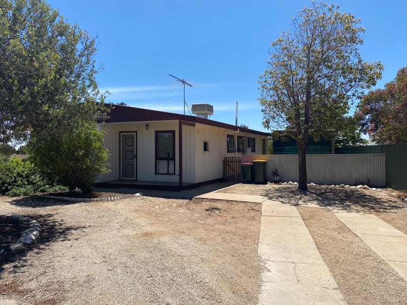 1 Humphrey Street, Balaklava, SA 5461 Property Details