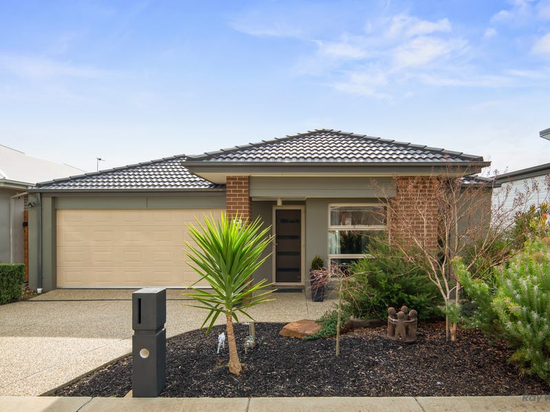 14 Shoalhaven Road, Cowes, Vic 3922 Property Details