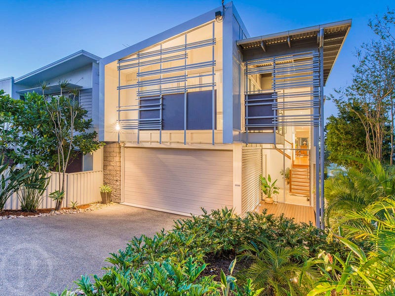 55 Miles Street, Hawthorne, Qld 4171 Property Details