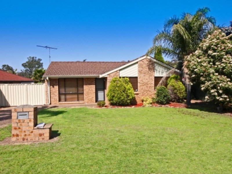 43 Woodland Road, St Helens Park, NSW 2560