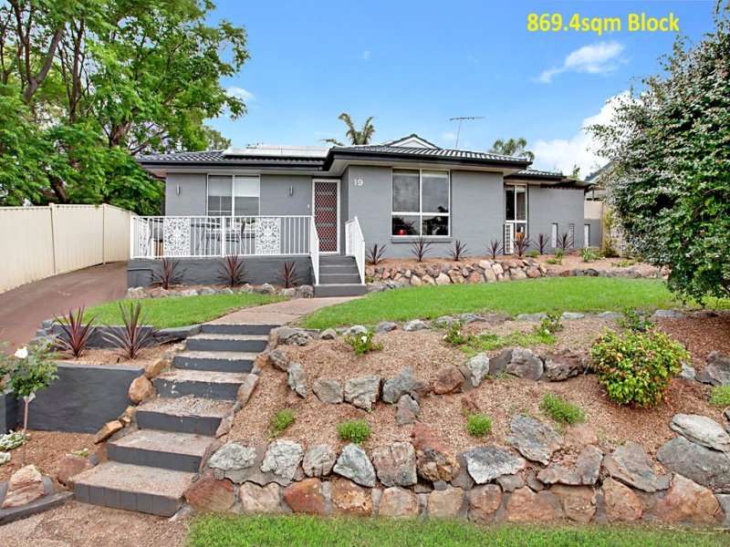 19 Clennam Avenue, Ambarvale, NSW 2560 Property Details