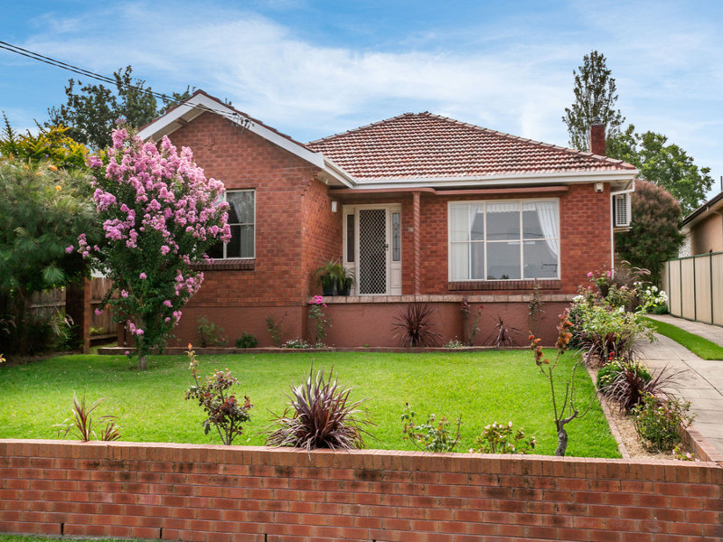 16 Outlook Drive, Figtree, NSW 2525