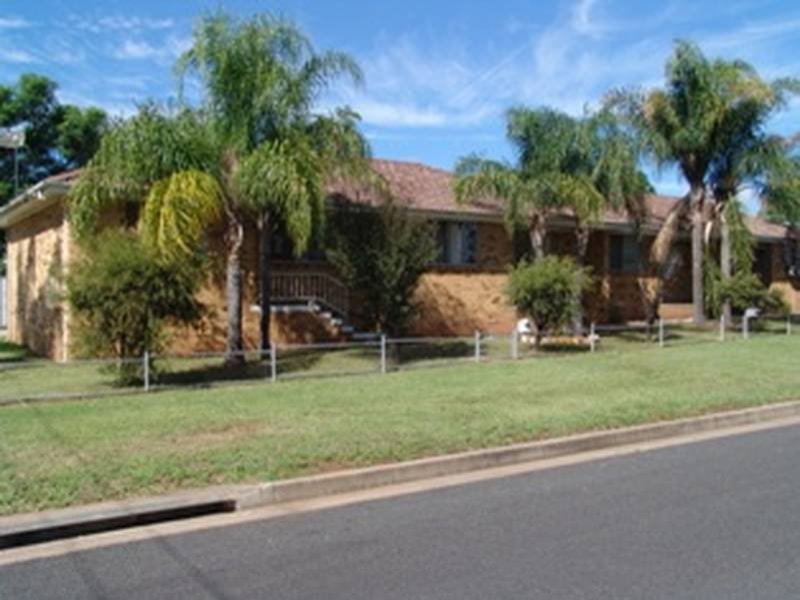 34 David st, Tamworth, NSW 2340 Property Details