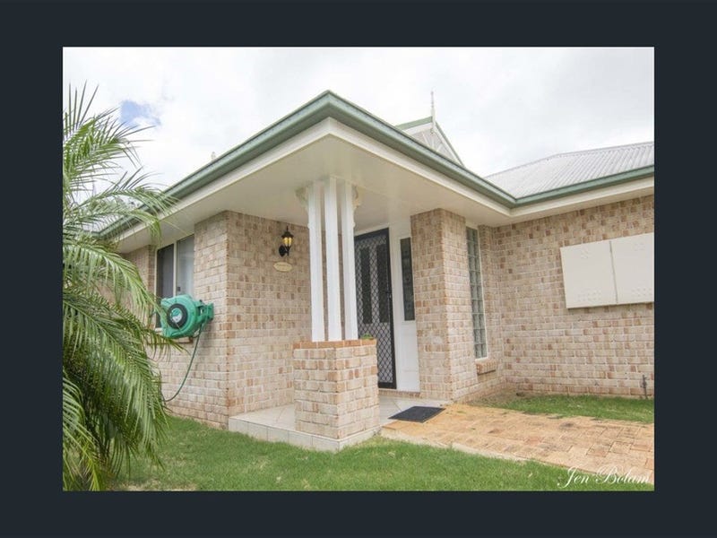 82 Charles Street, Dalby, Qld 4405 Block Of Units for Sale