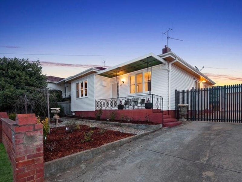 87 Ross Road, Queanbeyan, NSW 2620 Property Details