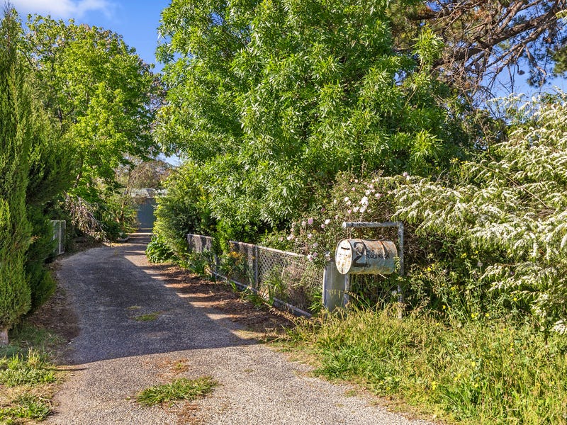 2 HENRY STREET, Avenel, Vic 3664 House for Sale